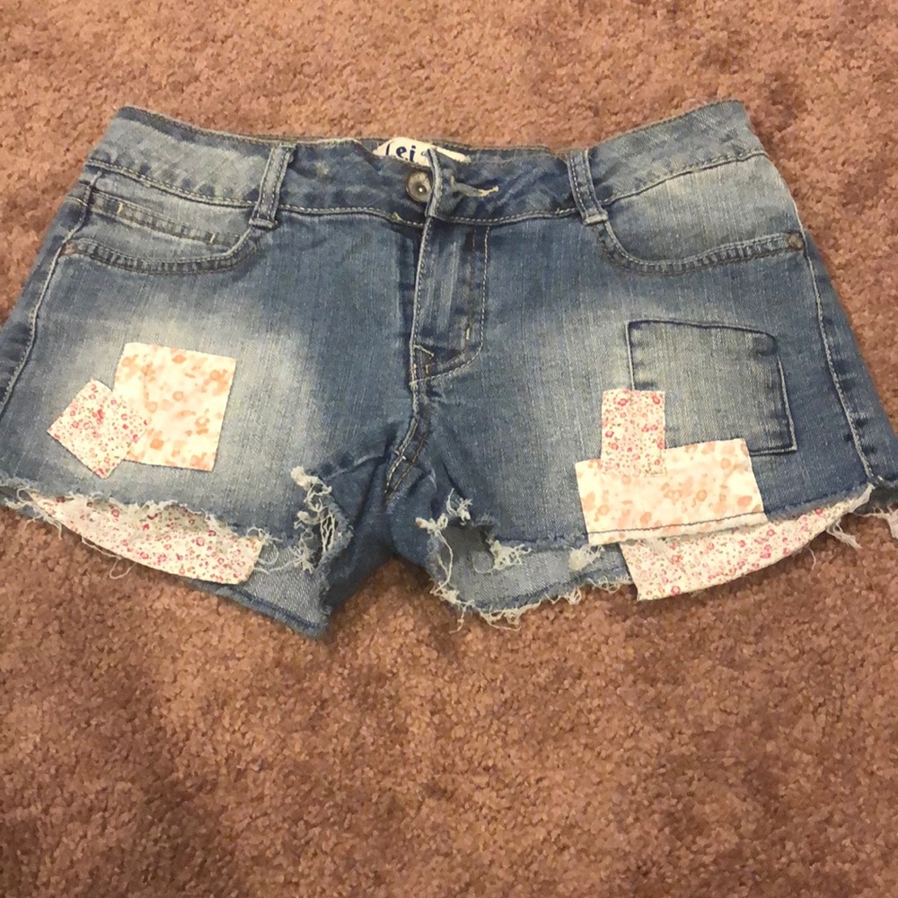 L.e.i. Jean shorts